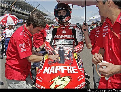 250_bautista_10_indianapolis_2009.jpg