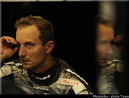 motogp_edwards_01_indianapolis_2009_01.jpg