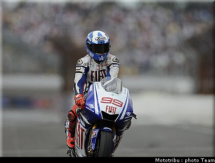 motogp_lorenzo_009_indianapolis_2009.jpg