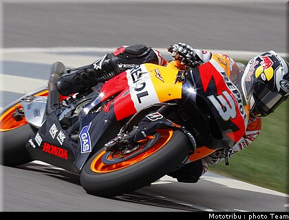 motogp_pedrosa_32_indianapolis_2009.jpg