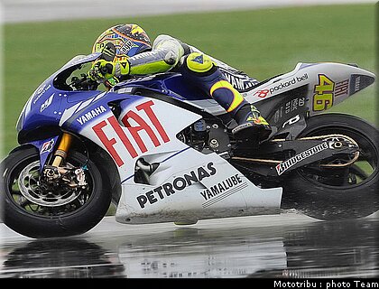 motogp_rossi_005_indianapolis_2009.jpg