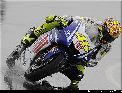 motogp_rossi_015_indianapolis_2009.jpg