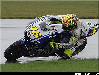 motogp_rossi_021_indianapolis_2009.jpg
