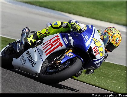 motogp_rossi_022_indianapolis_2009.jpg