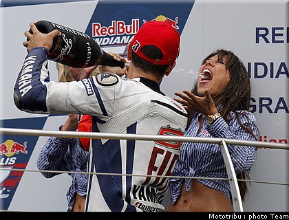 pit_babe_033_indianapolis_2009.jpg