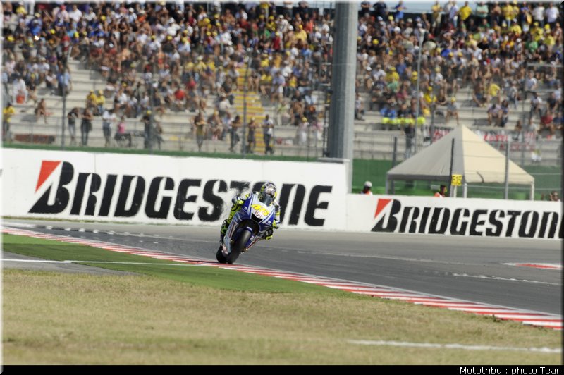 motogp_rossi_03_misano_2009