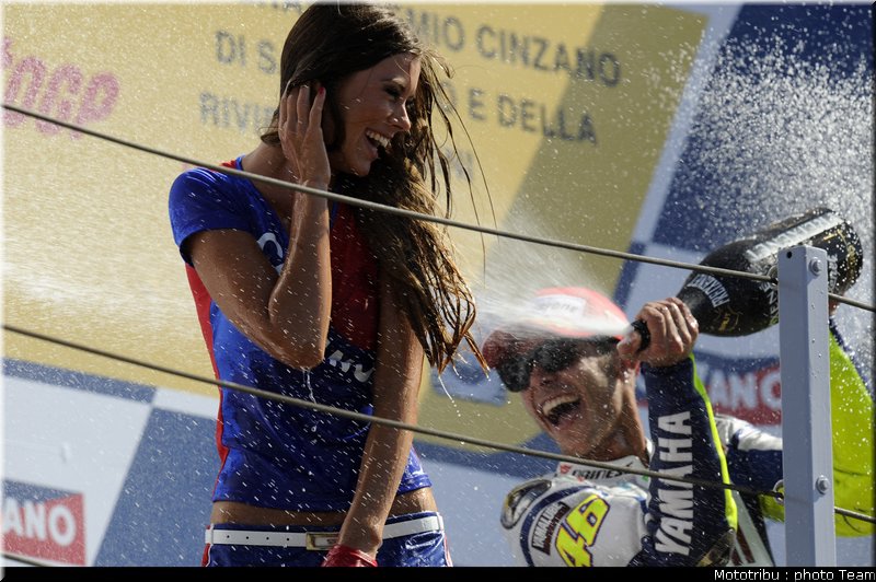 pitbabe_motogp_misano_2009_24