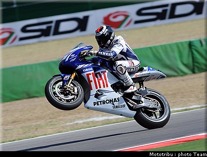 motogp_lorenzo_07_misano_2009.jpg