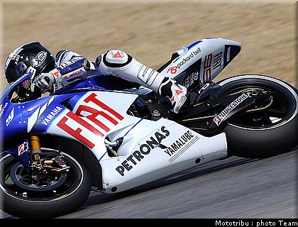 motogp_lorenzo_10_misano_2009.jpg