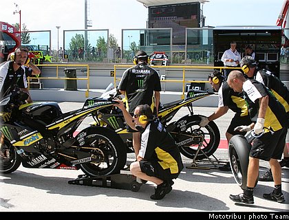 motogp_tech3_1_misano_2009.jpg