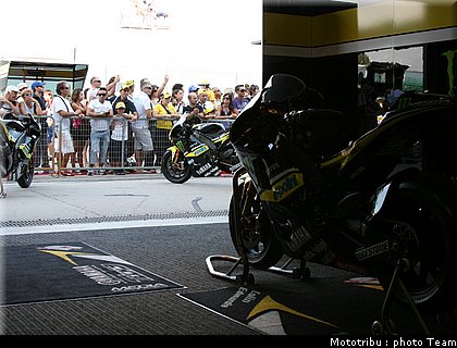 motogp_tech3_5_misano_2009.jpg