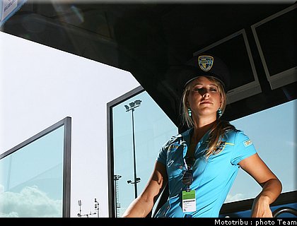 pitbabe_motogp_misano_2009_03.jpg
