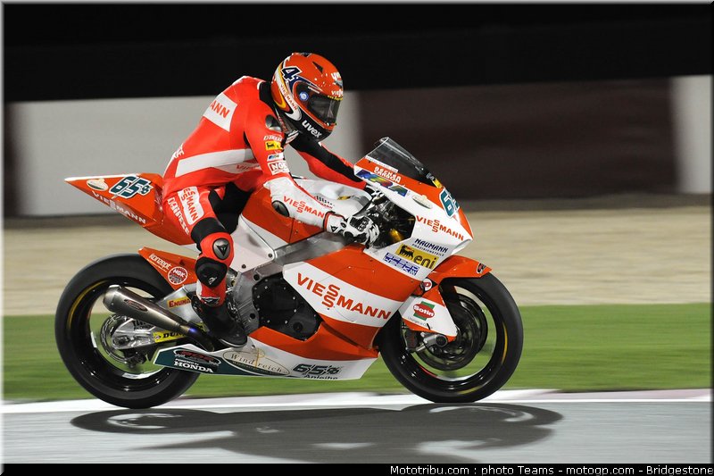 moto2_bradl_05_qatar_2010