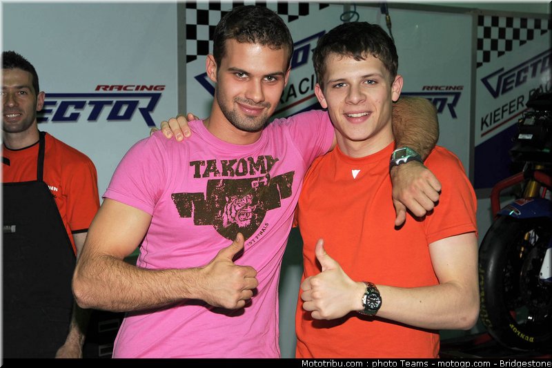 moto2_bradl_14_qatar_2010