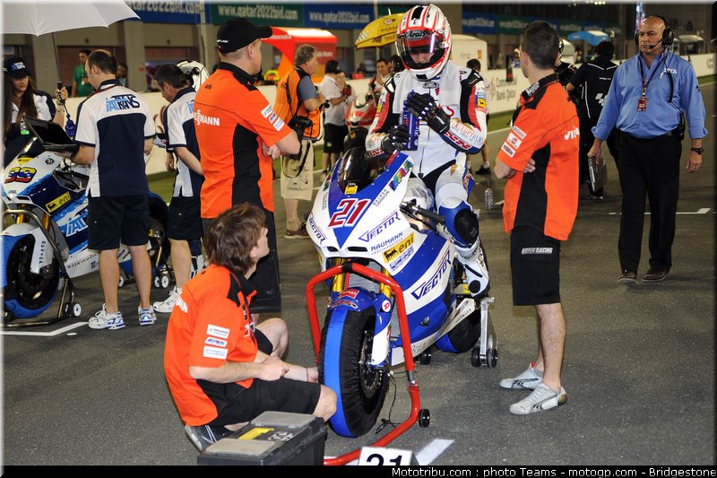 moto2_leonov_09_qatar_2010