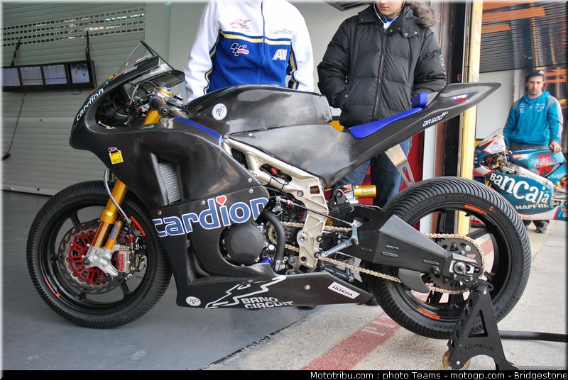 moto2_qatar_2010_31