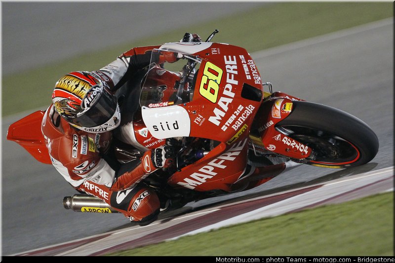moto2_simon_06_qatar_2010