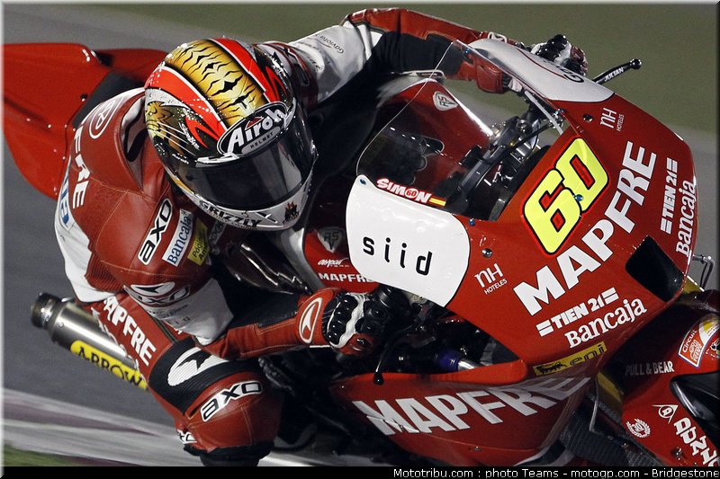 moto2_simon_07_qatar_2010