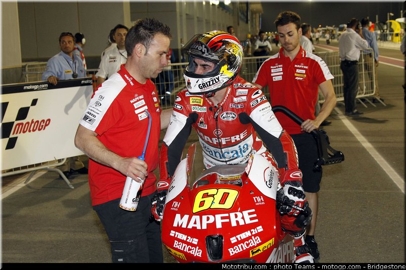 moto2_simon_10_qatar_2010