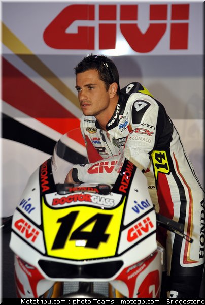 motogp_depuniet_05_qatar_2010