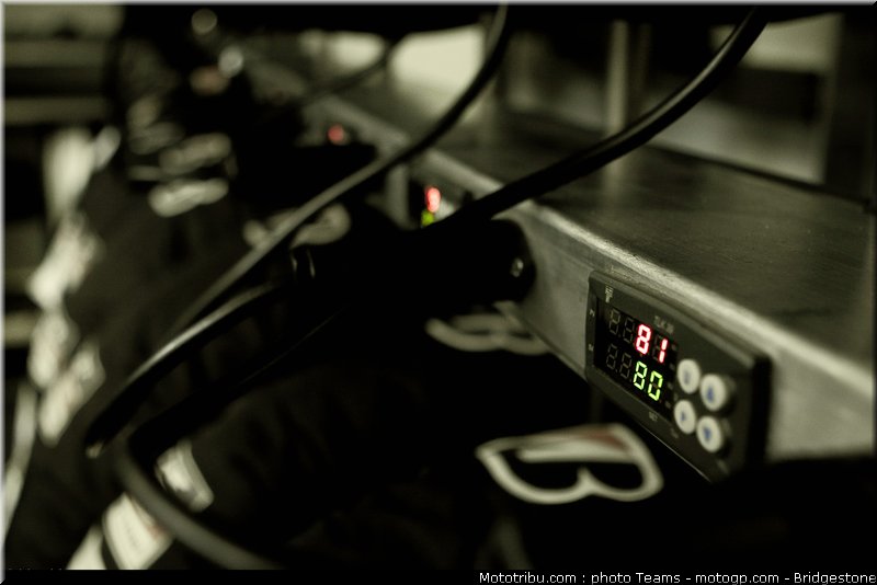 motogp_depuniet_18_qatar_2010