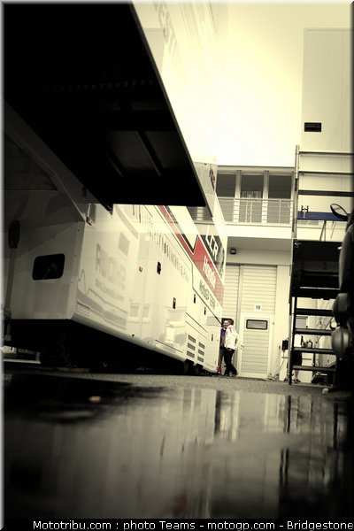 motogp_depuniet_19_qatar_2010