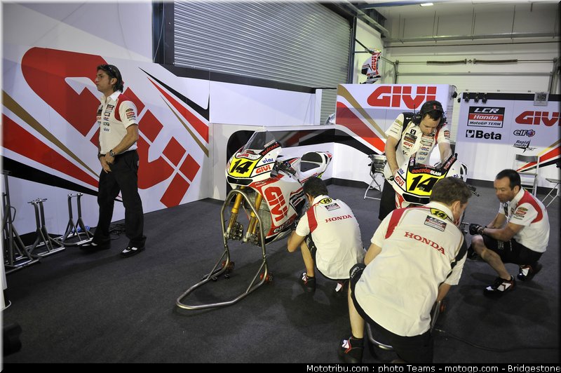 motogp_depuniet_28_qatar_2010