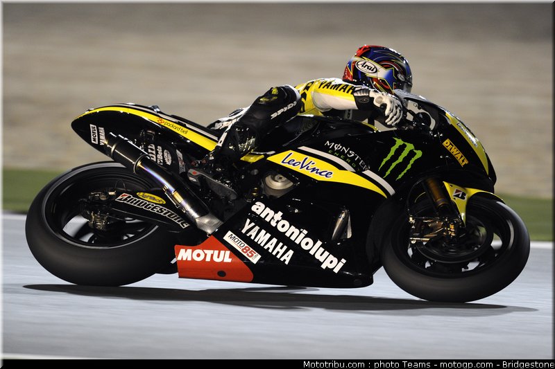 motogp_edwards_08_qatar_2010