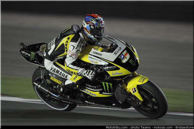motogp_edwards_09_qatar_2010