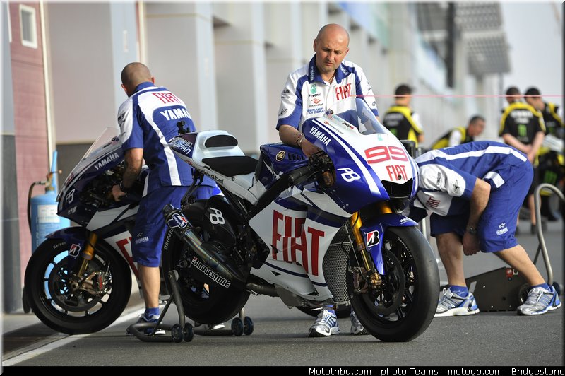 motogp_lorenzo_16_qatar_2010