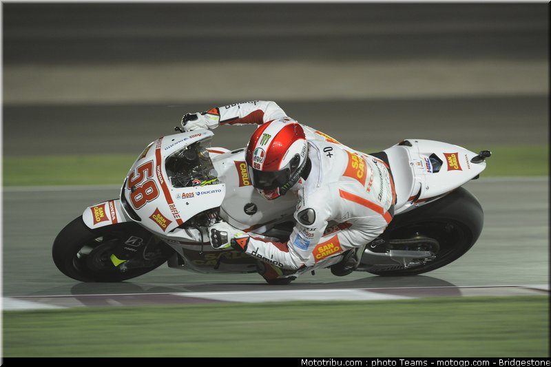motogp_simoncelli_08_qatar_2010