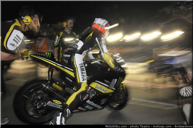 motogp_spies_09_qatar_2010