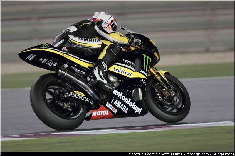 motogp_spies_11_qatar_2010