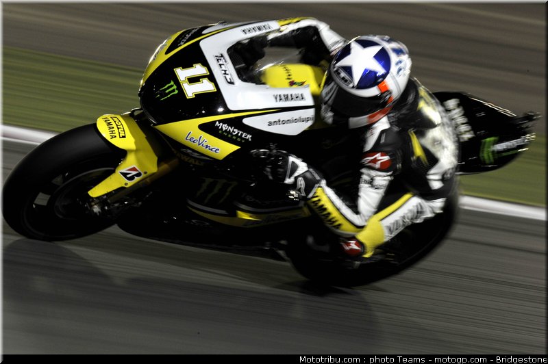 motogp_spies_14_qatar_2010