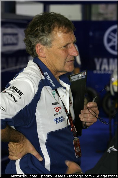 motogp_yamaha_1_qatar_2010