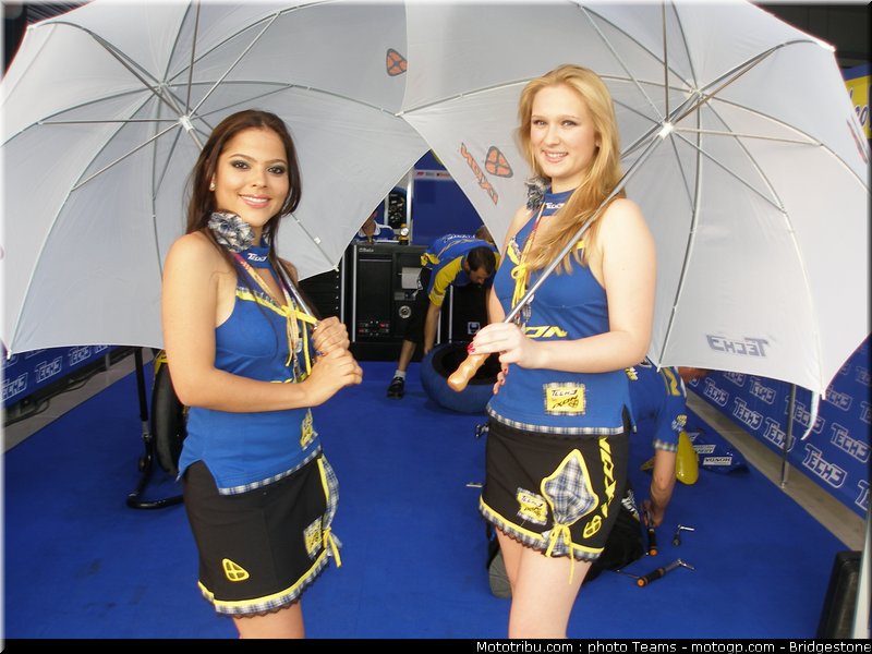 pitbabe_motogp_qatar_2010_19