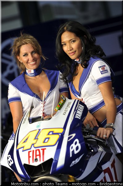pitbabe_motogp_qatar_2010_25