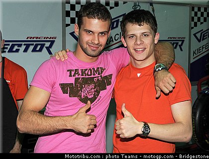 moto2_bradl_14_qatar_2010.jpg