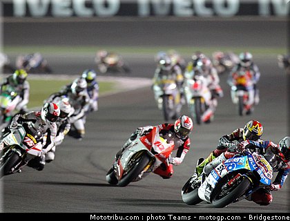 moto2_qatar_2010_10.jpg