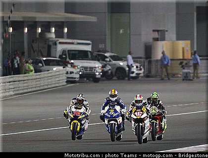 moto2_qatar_2010_14.jpg