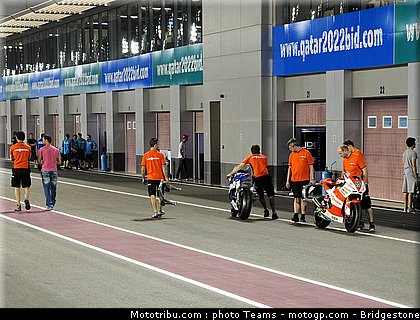 moto2_qatar_2010_29.jpg