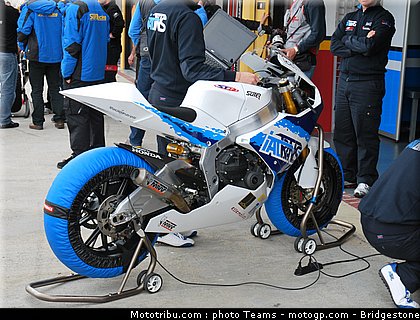 moto2_qatar_2010_33.jpg