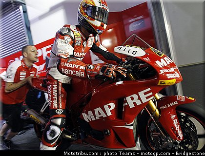 moto2_simon_04_qatar_2010.jpg