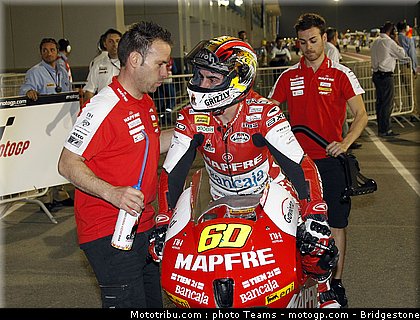 moto2_simon_10_qatar_2010.jpg