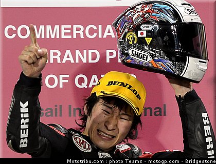 moto2_tomizawa_3_qatar_2010.jpg