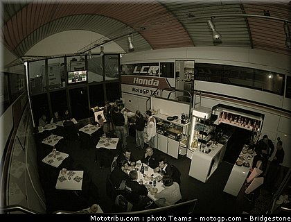 motogp_depuniet_23_qatar_2010.jpg
