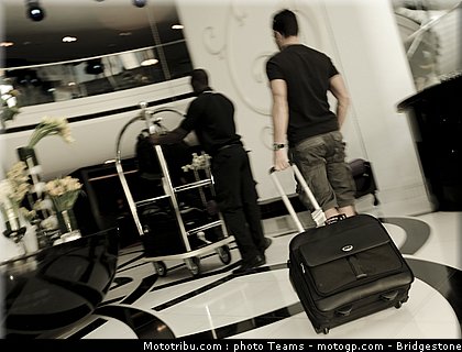 motogp_depuniet_24_qatar_2010.jpg