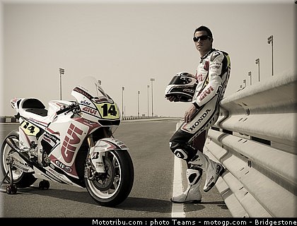 motogp_depuniet_25_qatar_2010.jpg