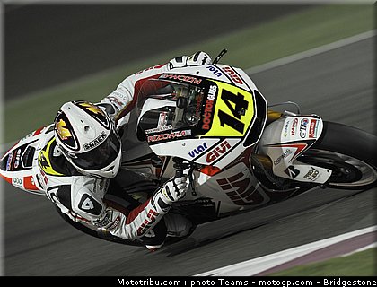 motogp_depuniet_27_qatar_2010.jpg