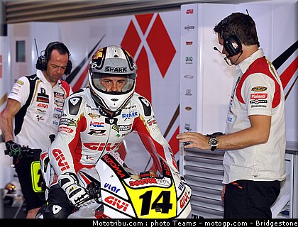 motogp_depuniet_32_qatar_2010.jpg